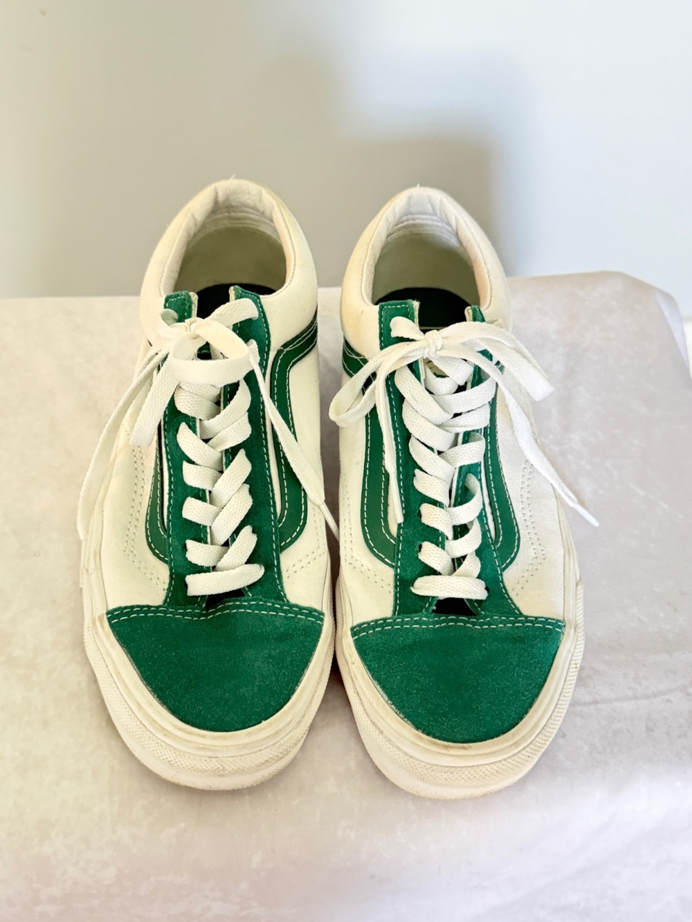 Vans White and Green Old Skool Low-Top Sneakers - Picture 7 of 8